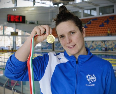 risztov éva (risztov éva)