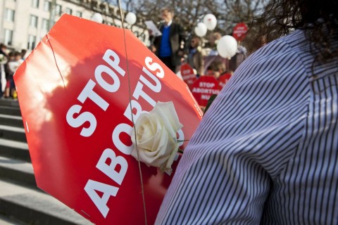 stop abortusz (abortusz)