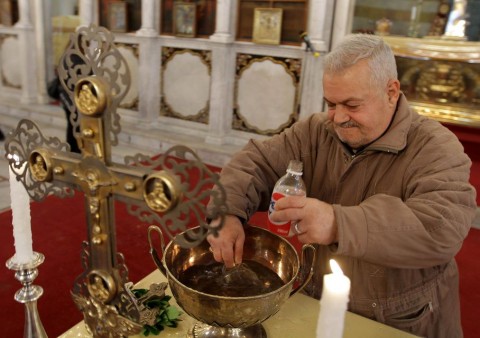 szenteltvíz (szenteltvíz)