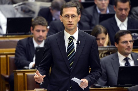 varga-mihaly(960x640)(1).jpg (varga mihály)