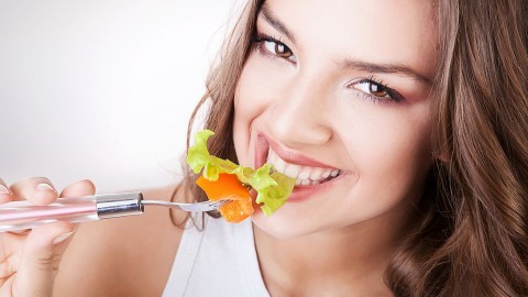 zoldsegeves(210x140)(1).jpg (zöldségevés)