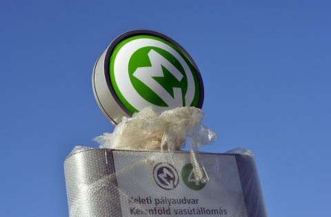 4-es metró (4-es metró)