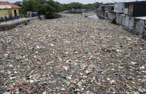 Citarum folyó (folyó, szemét, )