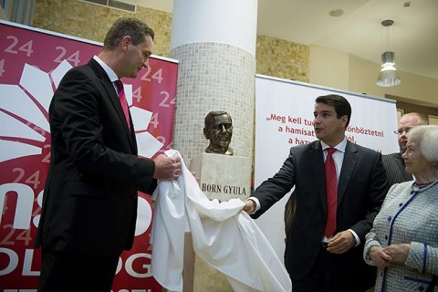 Horn Gyula szobor (horn gyula szobor)