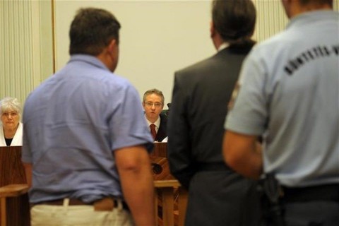 Hummeres-rendorgyilkossag-targyalasa(1)(1)(960x640).jpg (Hummeres rendőrgyilkosság tárgyalása)