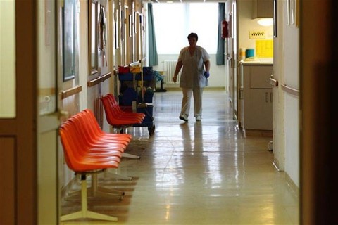 Korhaz(960x640)(1).jpg (kórház)