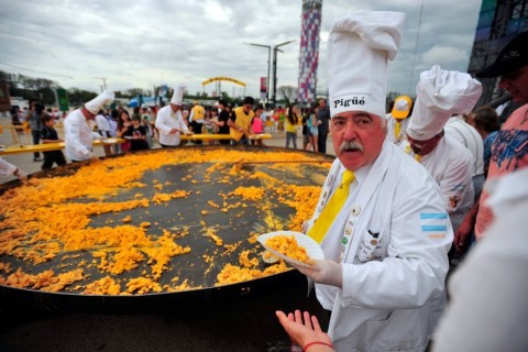 Rántotta 15 ezer tojásból (rekord, rántotta, )