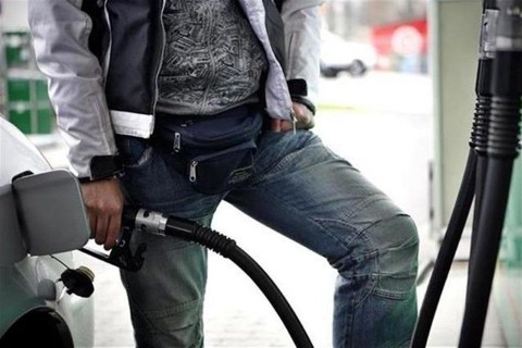 Tankolas-benzinkut(1)(2)(960x640).jpg (Benzinkút, Tankolás, Benzin, Üzemanyag)