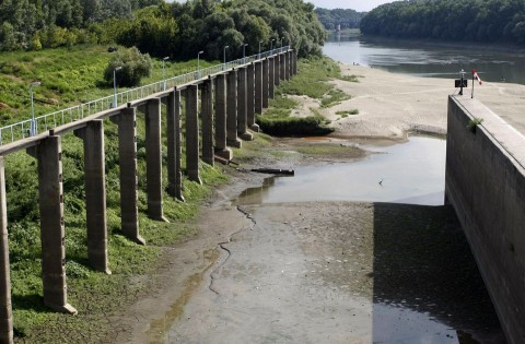 Tisza Kisköre-alsó (tisza, apadás, zsilip, kisköre)