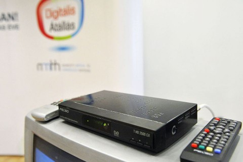 digitalis-atallas(960x640)(1).jpg (digitális átállás, set top box, )