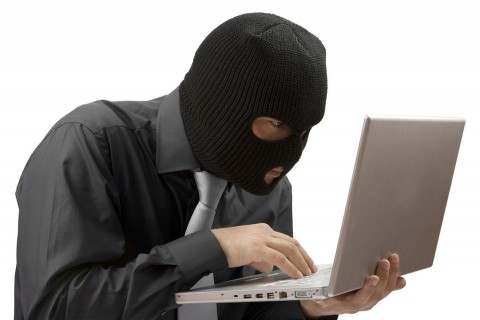 hacker(960x640)(1).jpg (hacker, csaló)