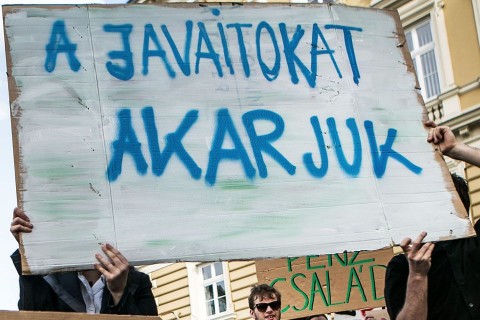 megszorítás (megszorítás)