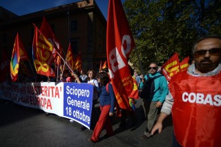 olasz sztrájk (olasz sztrájk, )
