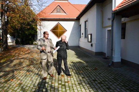 plébánia (plébánia, )