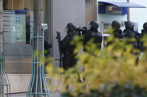 túszejtés (túszejtés)