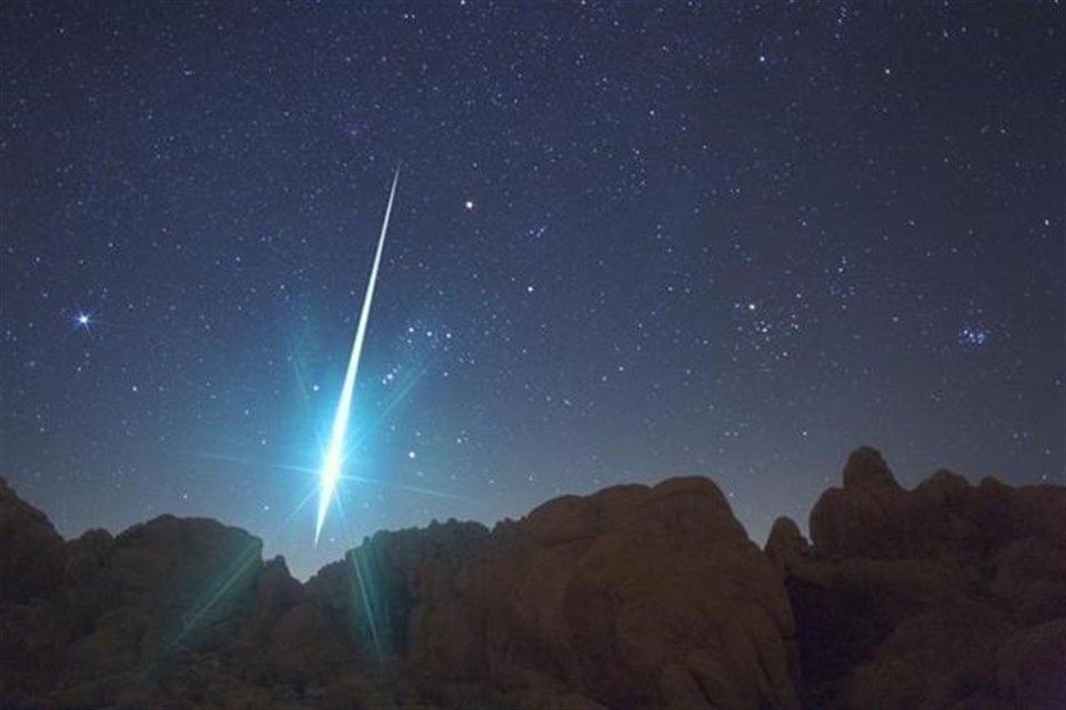 Meteor(1)(960x640).jpg (meteor, )