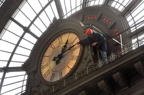 Ora-a-Keleti-palyaudvaron(960x640)(4).jpg (óra, óraátállítás, keleti pályaudvar, máv, )