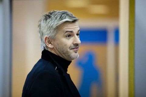 alföldi róbert (alföldi róbert, )