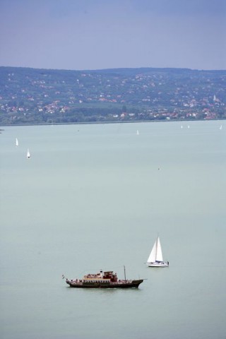 balatoni hajózás (balatoni hajózási zrt., )