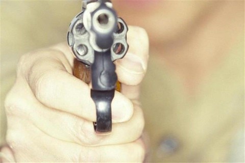 fegyveres(1)(960x640).jpg (fegyveres, )