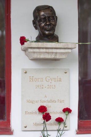 horn gyula-szobor (horn gyula, szobor)