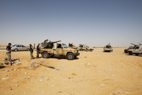 líbia fegyveresek (líbia, fegyveresek)
