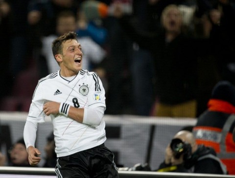 mesut özil (mesut özil, )