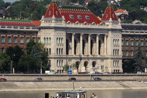 műegyetem (műegyetem, )