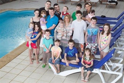 nagycsalad(1)(1)(960x640).jpg (nagycsalád)