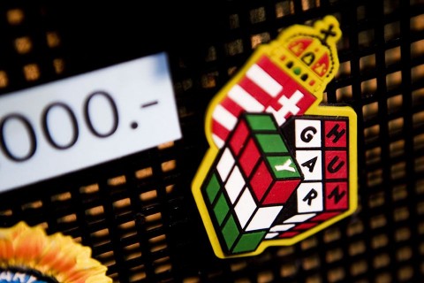 szuvenír (szuvenír)