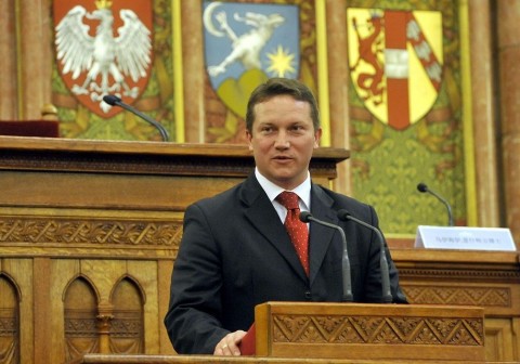 ujhelyi istván (ujhelyi istván)