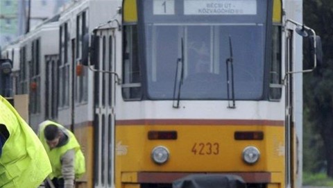 1-es-villamos(960x640)(2).jpg (villamos)