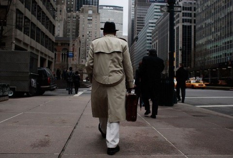 Ballonkabátos férfi (ballonkabát, szatír, mutogatós, mutogatós bácsi, férfi, )