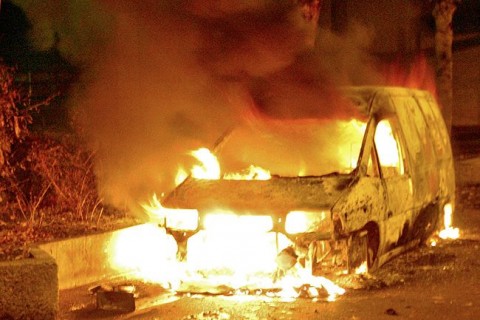 Ego-auto(430x286)(1).jpg (égő autó)