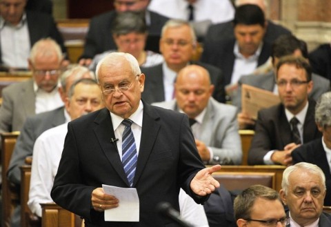 Harrach Péter KDNP frakcióvezető (fidesz - kdnp, egyéni képviselőjelölt, harrach péter, vác, )