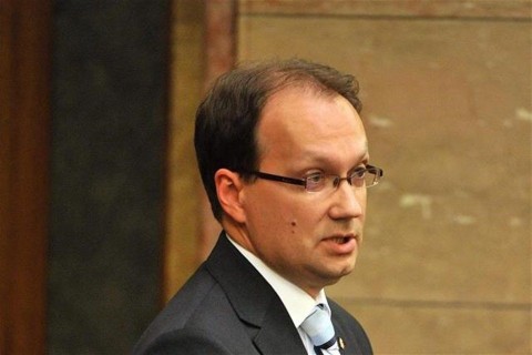 Hoppal-Peter(1)(960x640).jpg (hoppál péter)