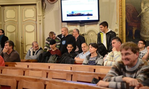 Közmeghallgatás a szegedi városházán (Közmeghallgatás a szegedi városházán)