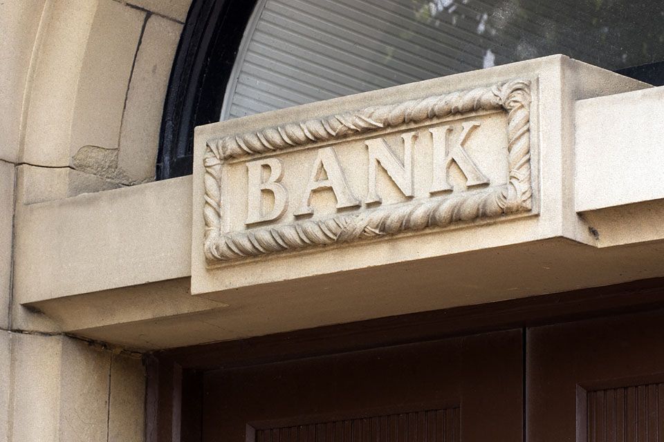 bank (bank)