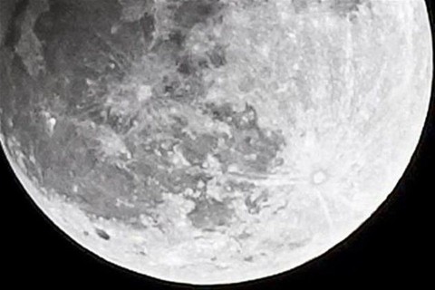 hold(2)(960x640)(1).jpg (holdfogyatkozás, )