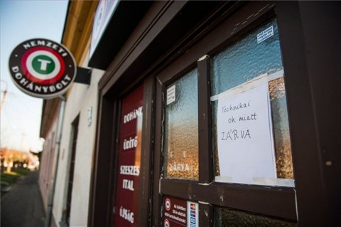 kirabolt pécsi dohánybolt (kirabolt dohánybolt)