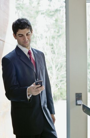 mobilceg(960x640)(1).jpg (mobilcég)