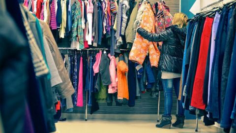 turkáló (turkáló, ruhabolt, )