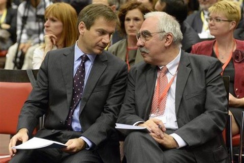 Bajnai-Bokros-konferencian-2013.10.02.(960x640)(1).jpg (bajnai, bokros, )