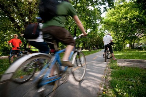 Bicikli (biciklis, )