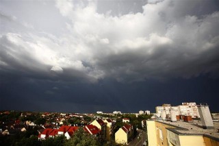 Esofelhok(960x640)(2).jpg (esőfelhők)