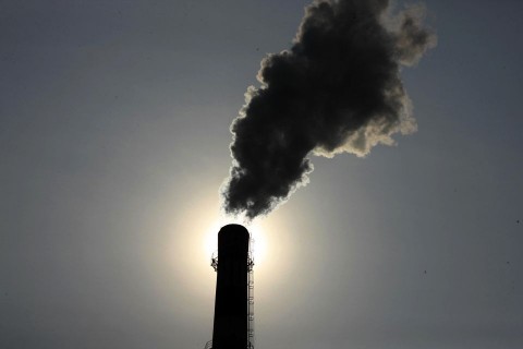 Fustolgo-kemeny(960x640)(1).jpg (füst, kémény, )