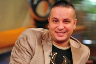 L.L(960x640).jpg ( L.L. Junior)