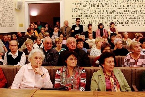 Lakasszovetkezeti-gyules-Fehervaron(1)(960x640).jpg (Lakásszövetkezeti gyűlés Fehérváron)