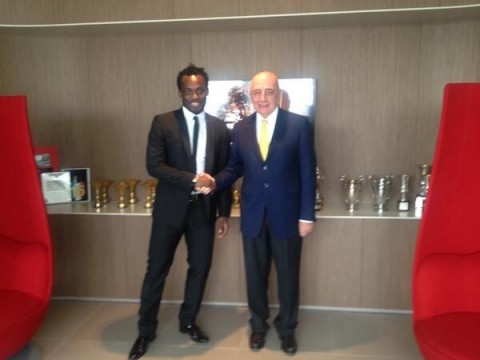Michael Essien (michael essien, )