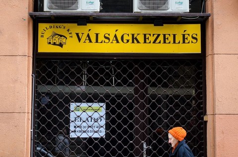 Valsagkezeles(210x140)(3).jpg (válságkezelés)